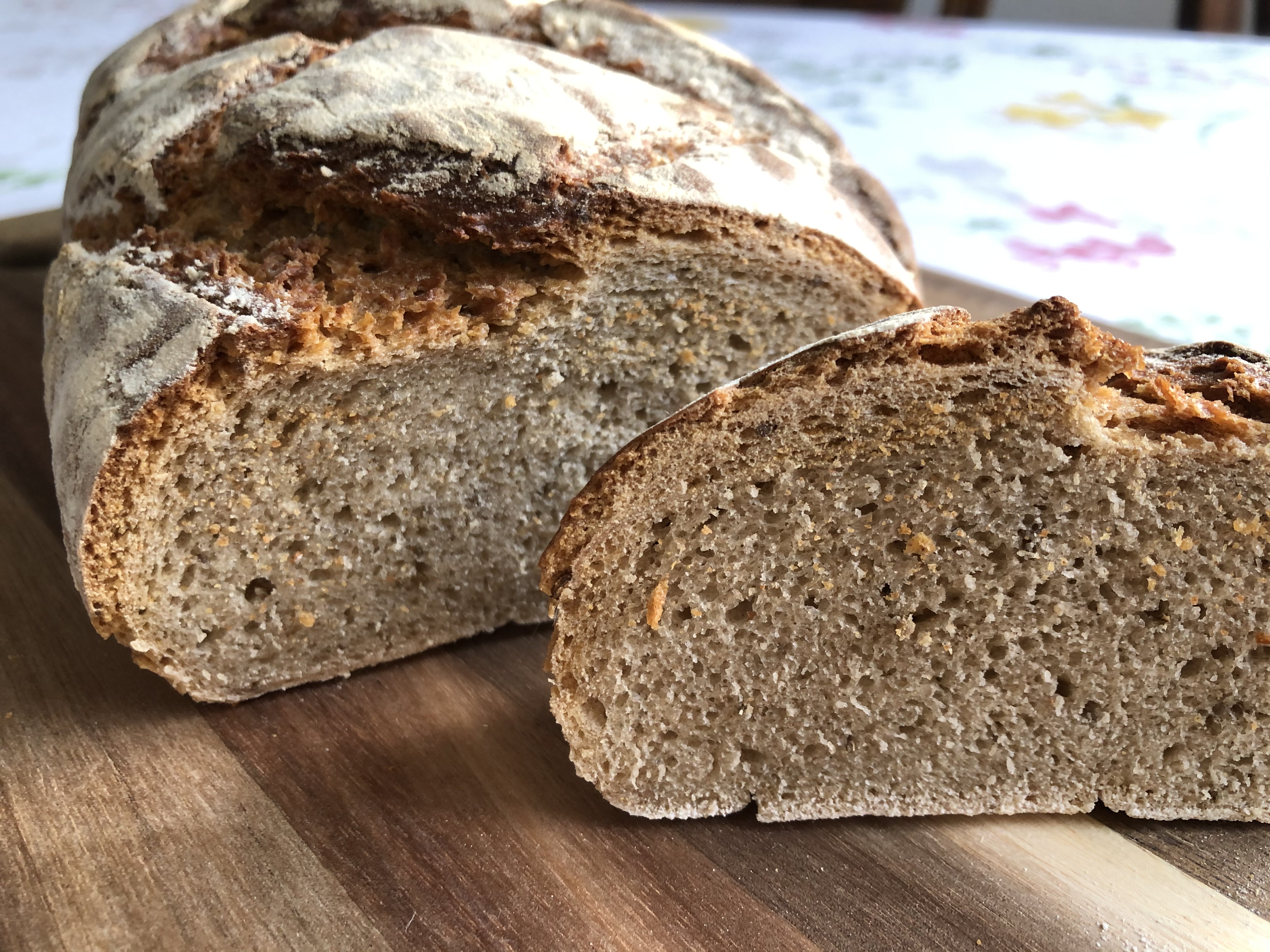 Einfaches Bauernbrot